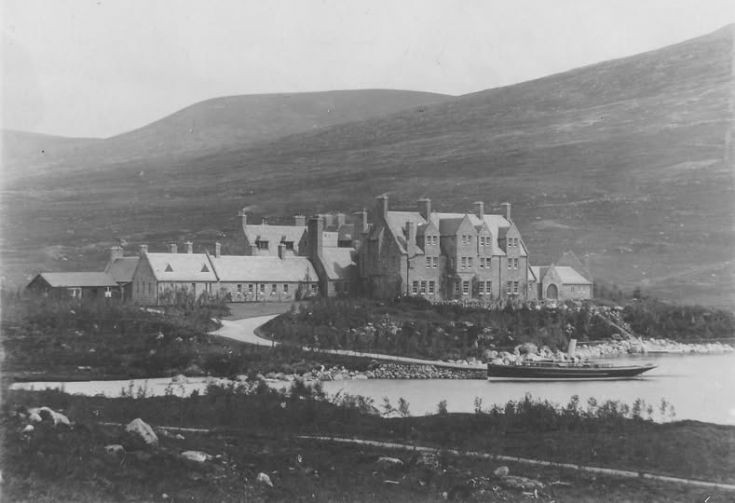 Corrour Lodge